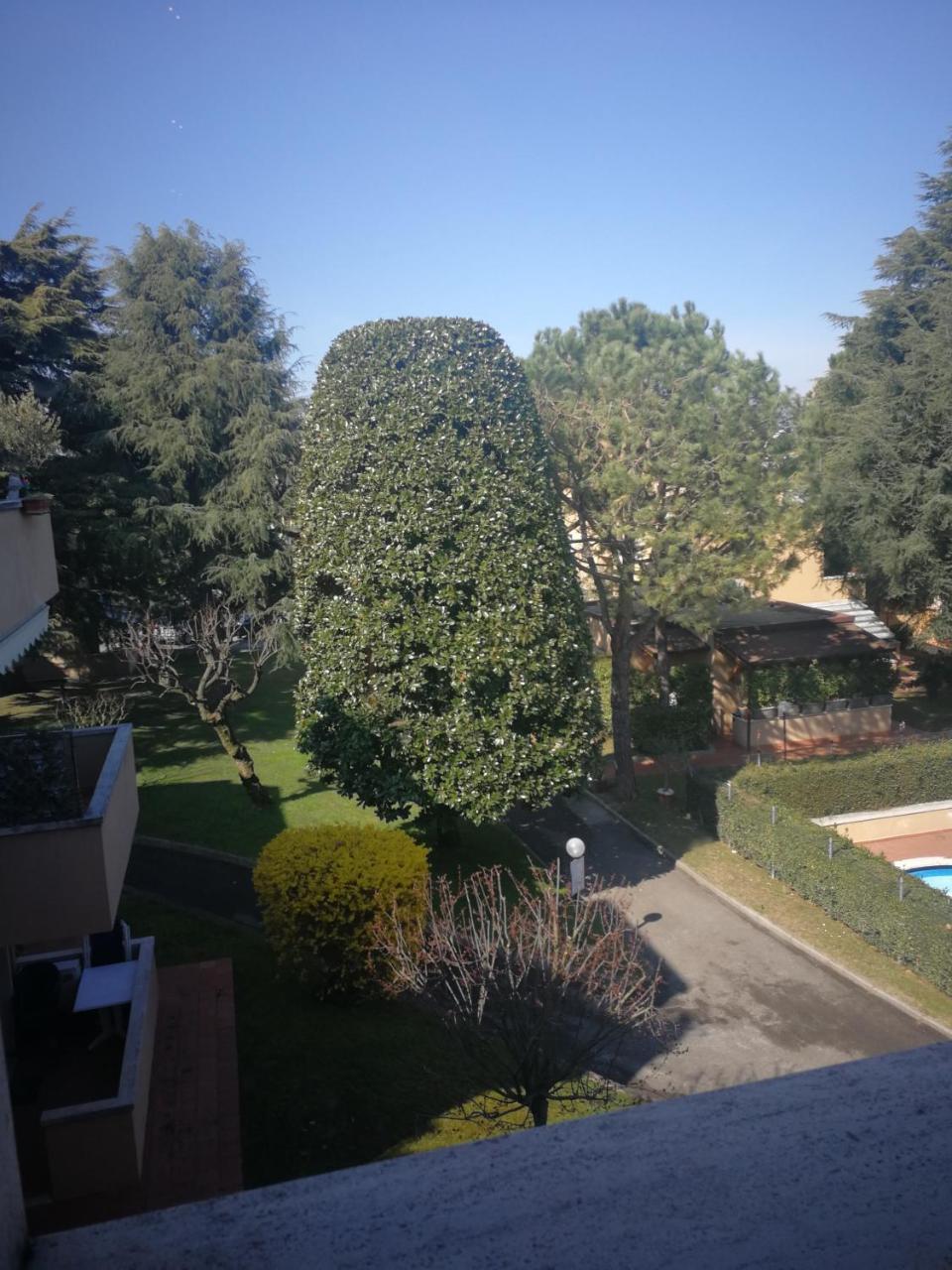 Appartamenti Massimiliano Peschiera del Garda Esterno foto